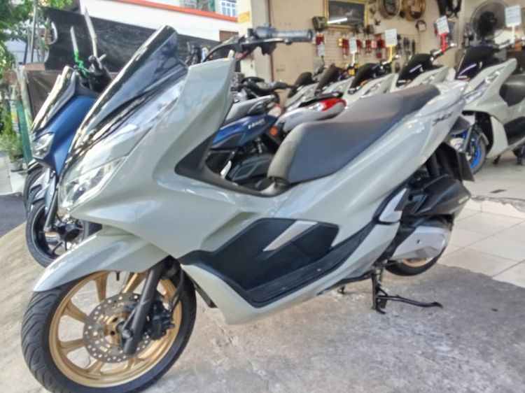Honda 2020 ขายถูก pcx150 รถสวย