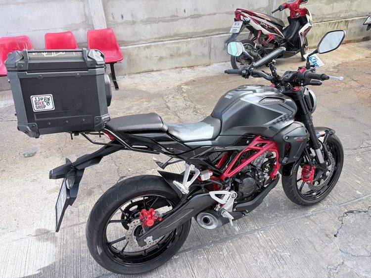 Honda CB150R รูปที่ 2