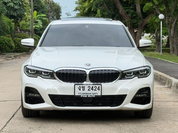 BMW Series 3 2022 330e Sedan เบนซิน ไม่ติดแก๊ส เกียร์อัตโนมัติ ขาว รูปที่ 2
