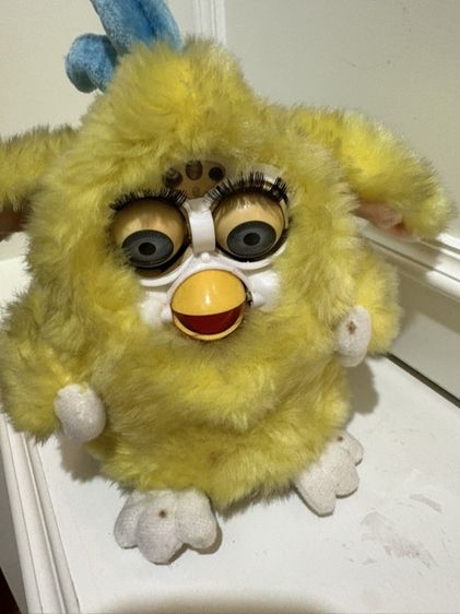 Furby รุ่นแรกๆ ใครสะสมไม่ควรพลาด