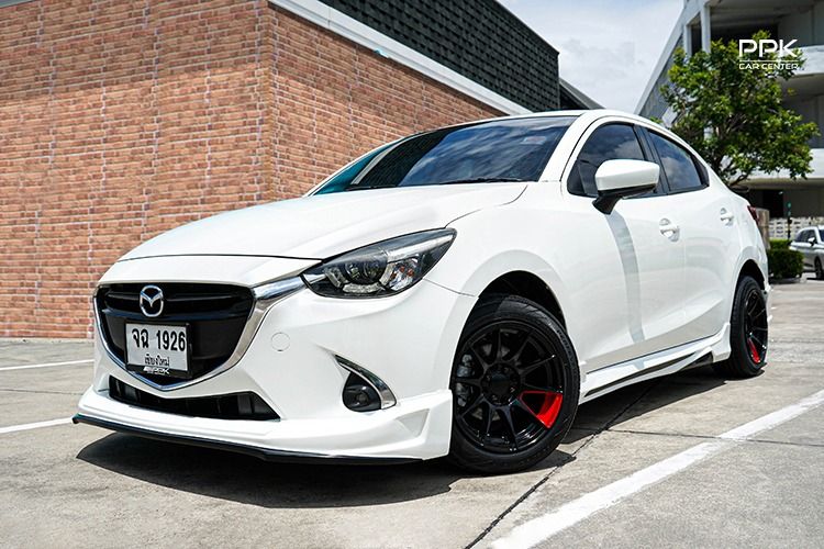 รถ Mazda Mazda 2 1.3 High Connect สี ขาว