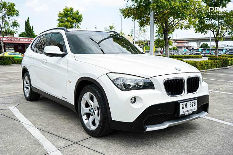 BMW X1 2012 2.0 sDrive18i Utility-car เบนซิน ไม่ติดแก๊ส เกียร์อัตโนมัติ ขาว รูปที่ 3