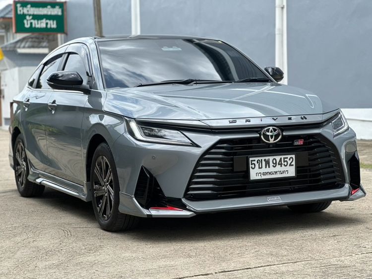 Toyota Yaris ATIV 2025 1.2 Sport Play Limited Edition Sedan เบนซิน ไม่ติดแก๊ส เกียร์อัตโนมัติ เทา รูปที่ 2