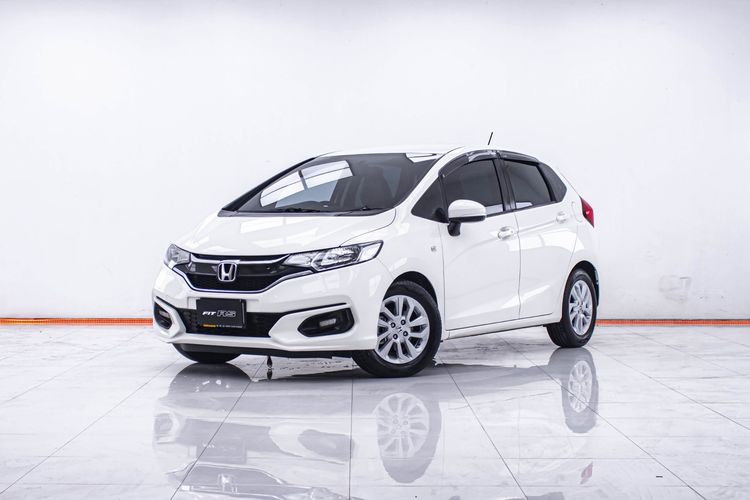Honda Jazz 2017 1.5 V Sedan เบนซิน ไม่ติดแก๊ส เกียร์อัตโนมัติ ขาว