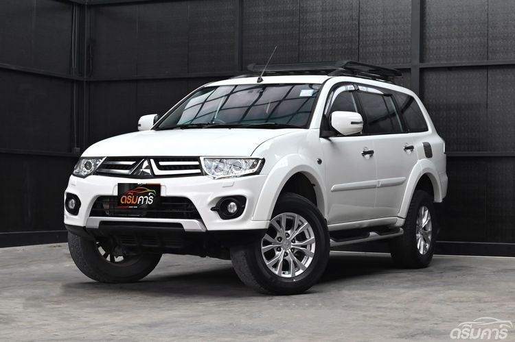 รถ Mitsubishi Pajero Sport 2.5 GT 4WD สี ขาว