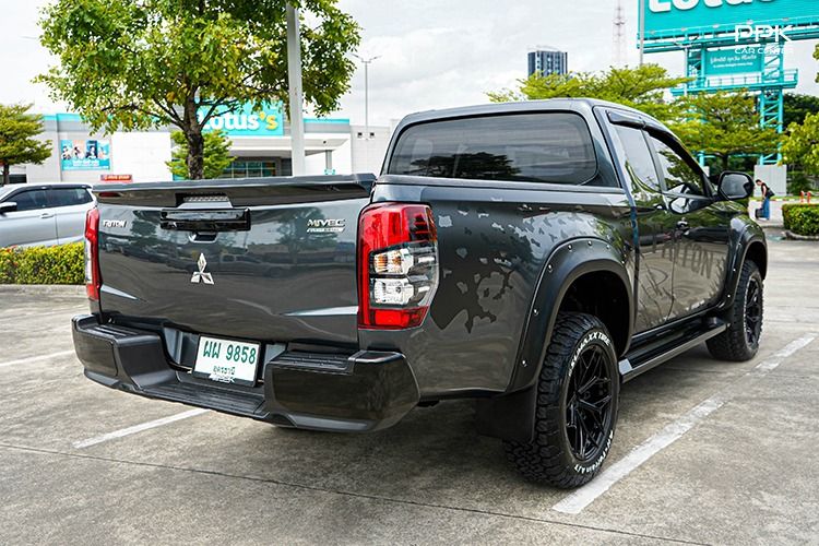 Mitsubishi Triton 2022 2.4 GLS Plus Pickup ดีเซล ไม่ติดแก๊ส เกียร์ธรรมดา เทา รูปที่ 4
