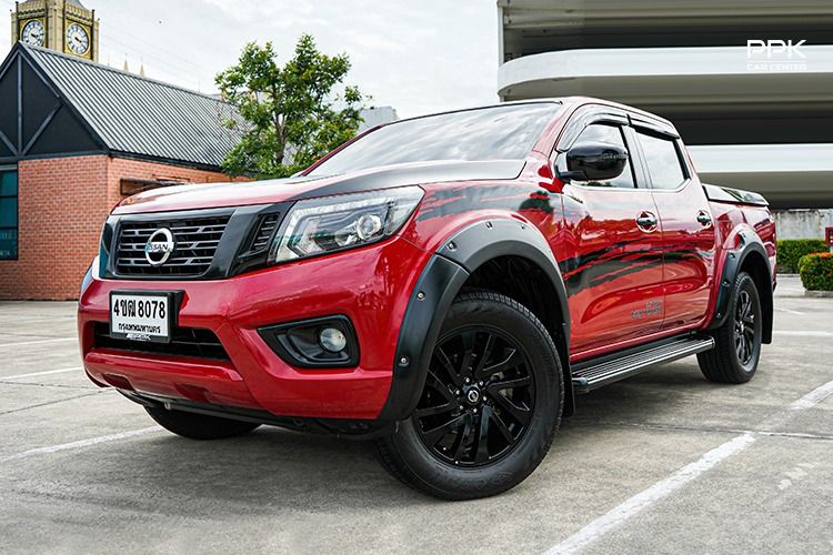 รถ Nissan NP300-NAVARA 2.5 Calibre EL สี แดง