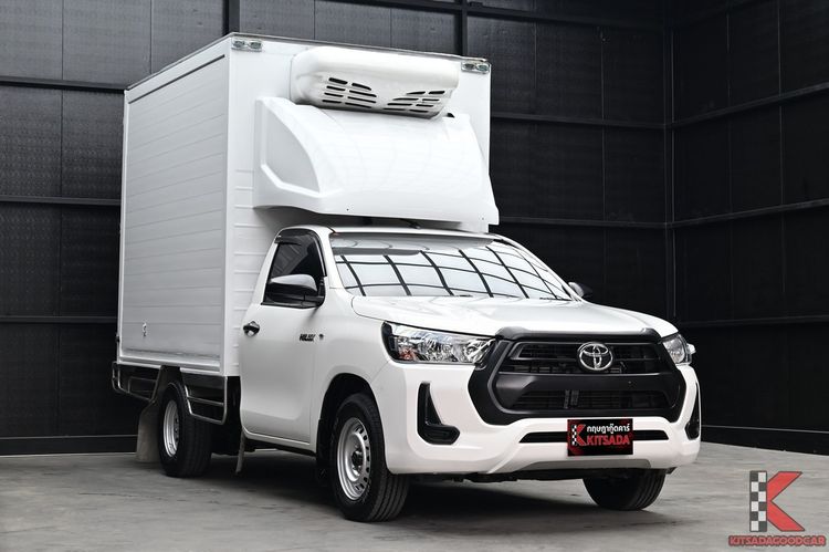 รถ Toyota Hilux Revo 2.4 Entry สี ขาว