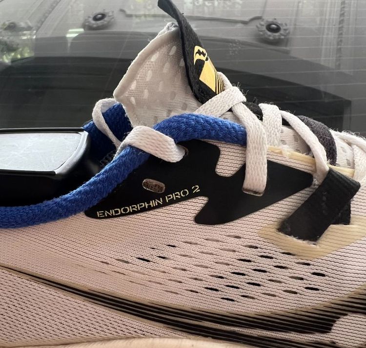 ขาบถูก Saucony Endorphin Pro 2 size 40/250cm ของแท้ 100% สภาพสวย เบานุ่มเด้ง รูปที่ 7