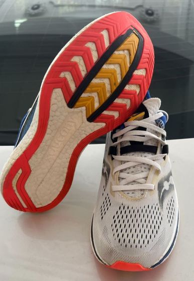ขาบถูก Saucony Endorphin Pro 2 size 40/250cm ของแท้ 100% สภาพสวย เบานุ่มเด้ง รูปที่ 6