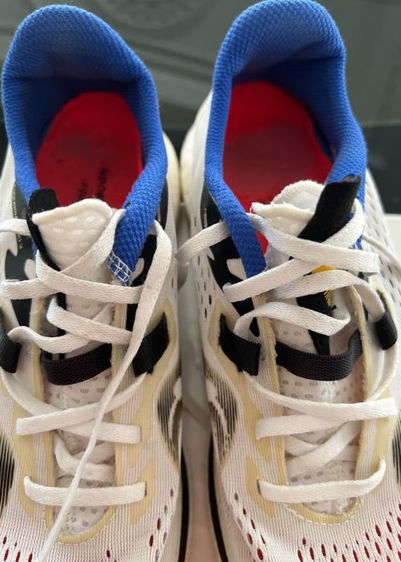 ขาบถูก Saucony Endorphin Pro 2 size 40/250cm ของแท้ 100% สภาพสวย เบานุ่มเด้ง รูปที่ 8