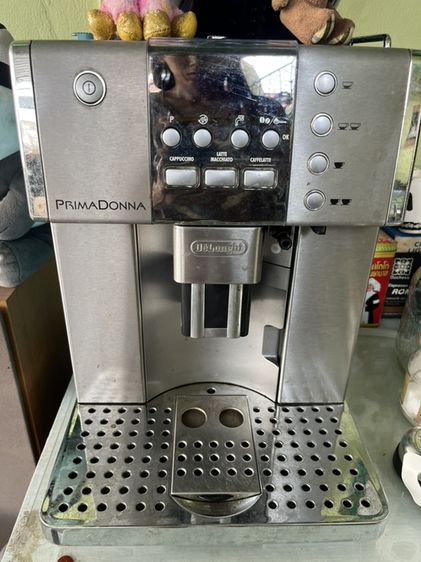 เครื่องทำกาแฟ พร้อมบดในตัว DeLonghi รุ่น PRIMADONNA