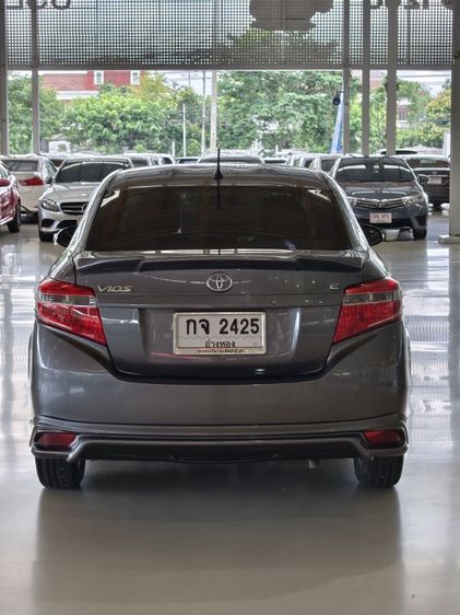 Toyota Vios 2015 1.5 E Sedan เบนซิน ไม่ติดแก๊ส เกียร์อัตโนมัติ เทา รูปที่ 4