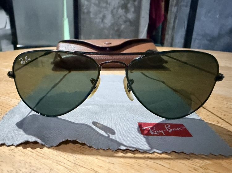 แว่นกันแดด Ray-ban