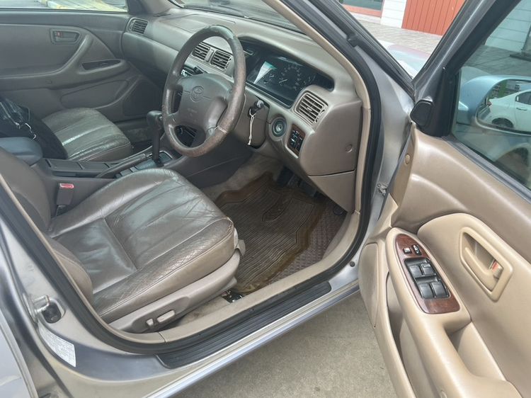 Toyota Camry 2000 2.2 SEG Sedan เบนซิน LPG เกียร์อัตโนมัติ บรอนซ์เงิน รูปที่ 2