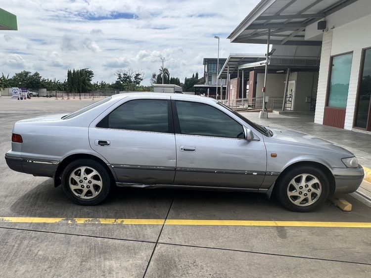 ปี 2000 TOYOTA CAMRY 2.2SEG สีบรอนท์ ออโต้ รถสวยไม่มีชน แอร์เย็นฉ่ำ