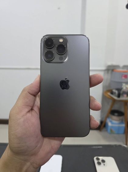 128 GB iPhone 13pro 128gb เครื่องศูนย์ไทย