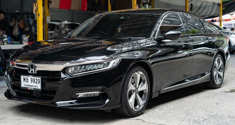 รถ Honda Accord 2.0 Hybrid สี ดำ