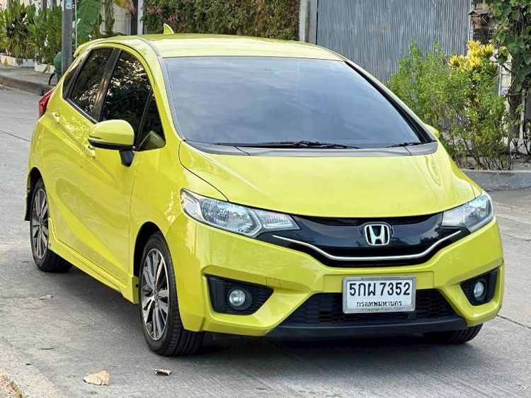 รถ Honda Jazz 1.5 SV+ สี เหลือง
