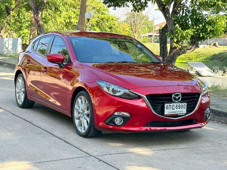 รถ Mazda Mazda3 2.0 SP Sports สี แดง