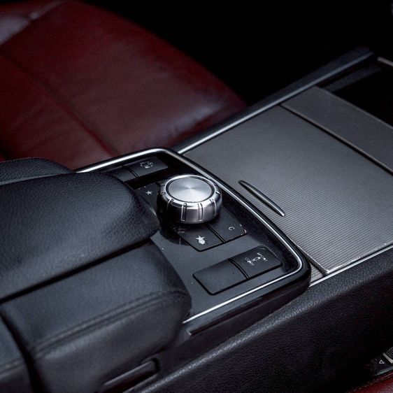 Mercedes-Benz E-Class 2015 E200 Sedan เบนซิน ขาว รูปที่ 4