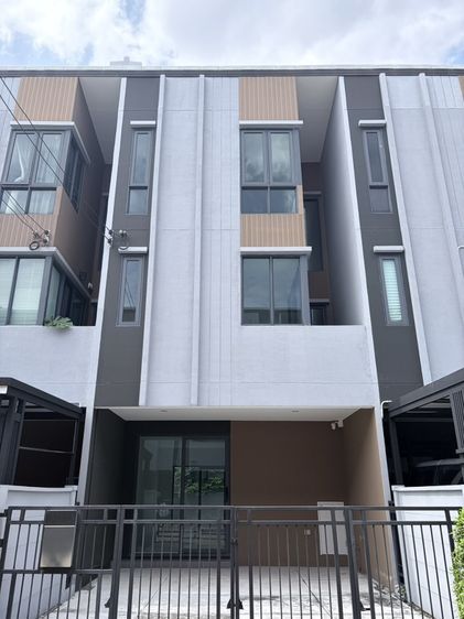 บ้านใหม่ไม่เคยเข้าอยู่ ขาดทุนเกือบครึ่งล้าน