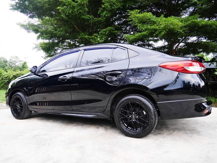 Toyota Yaris ATIV 2021 1.2 Sport Sedan เบนซิน ไม่ติดแก๊ส เกียร์อัตโนมัติ ดำ รูปที่ 3
