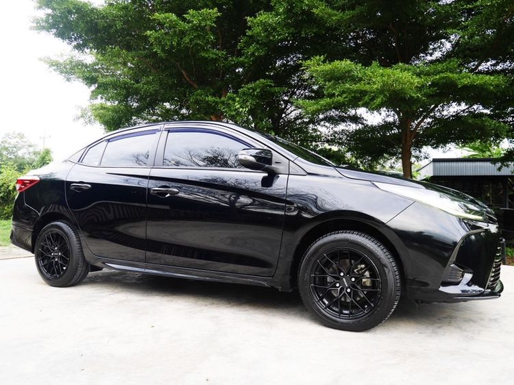 Toyota Yaris ATIV 2021 1.2 Sport Sedan เบนซิน ไม่ติดแก๊ส เกียร์อัตโนมัติ ดำ รูปที่ 2