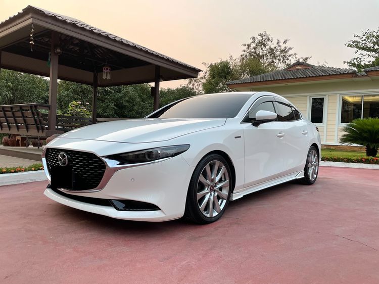Mazda Mazda3 2020 2.0 SP 100th Anniversary Edition Sedan เบนซิน ไม่ติดแก๊ส เกียร์ธรรมดา ขาว รูปที่ 2