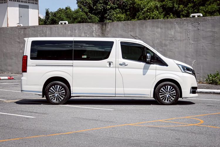 Toyota Majesty 2020 2.8 Premium Van ดีเซล ไม่ติดแก๊ส เกียร์อัตโนมัติ ขาว รูปที่ 4