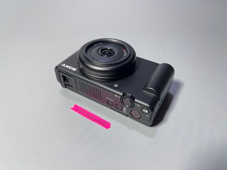 Sony ZV1 F สภาพสวย พร้อมขาตั้งรีโมทสวิทซ์และชุุดชาร์จแบตเตอรี่สำรอง รูปที่ 5