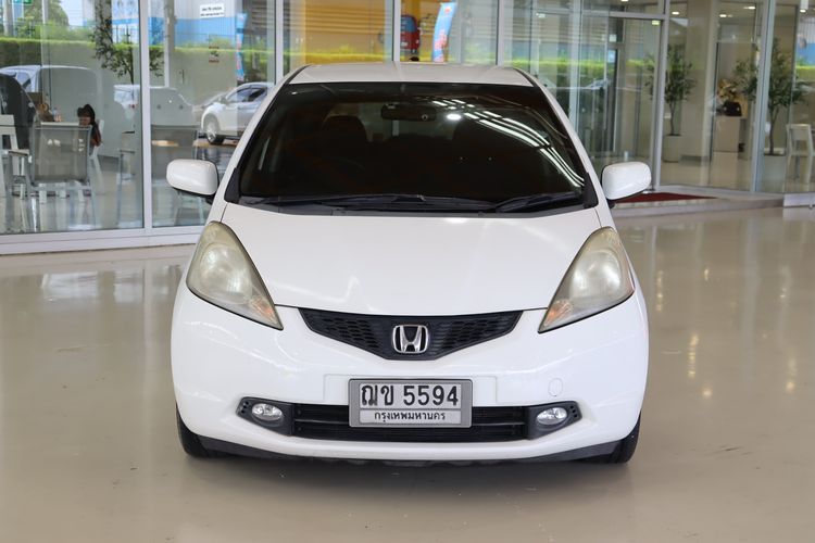 Honda Jazz 2008 1.5 V Sedan เบนซิน ไม่ติดแก๊ส เกียร์อัตโนมัติ ขาว รูปที่ 2