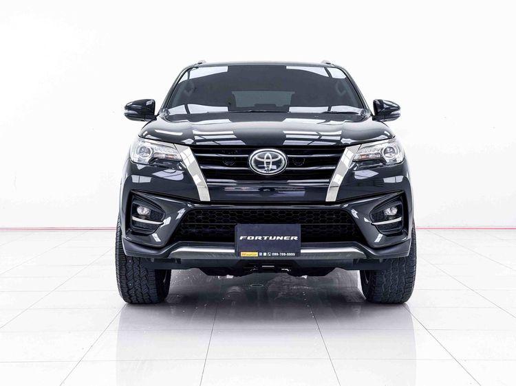 Toyota Fortuner 2019 2.8 TRD Sportivo Utility-car ดีเซล ไม่ติดแก๊ส เกียร์อัตโนมัติ ดำ รูปที่ 4