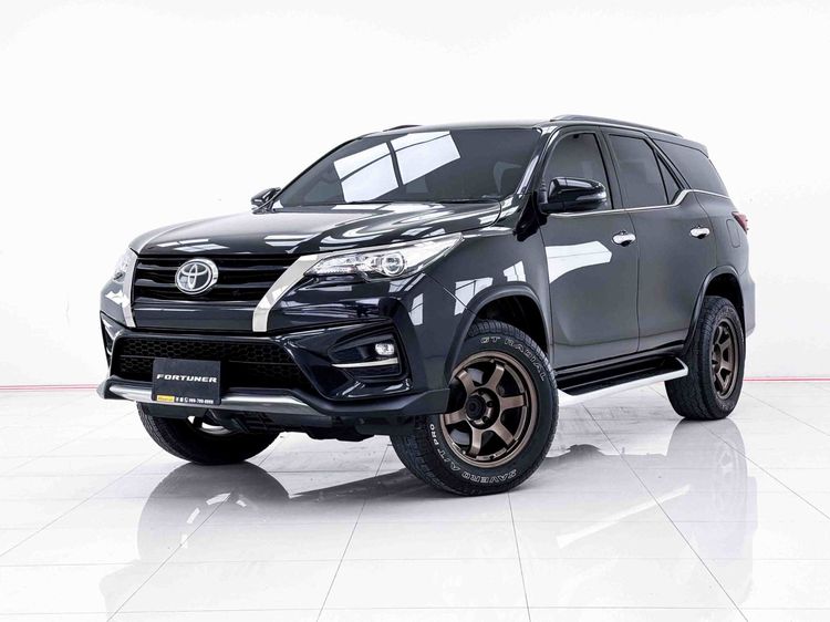 Toyota Fortuner 2019 2.8 TRD Sportivo Utility-car ดีเซล ไม่ติดแก๊ส เกียร์อัตโนมัติ ดำ