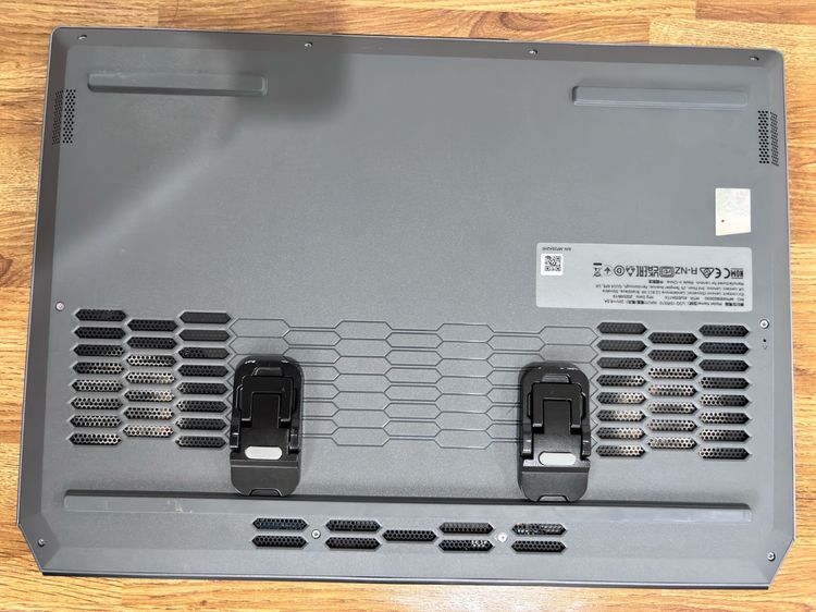 Lenovo LOQ 15IRX10 (83JE00A1TA) Gaming Notebook รูปที่ 3