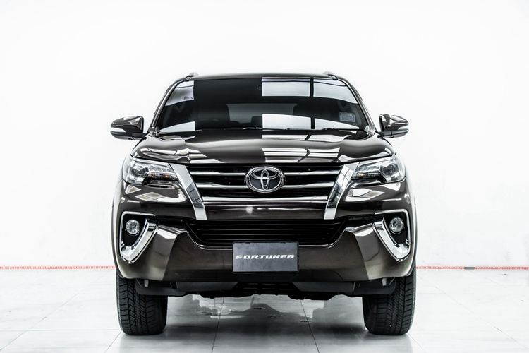 Toyota Fortuner 2016 2.8 V 4WD Utility-car ดีเซล ไม่ติดแก๊ส เกียร์อัตโนมัติ น้ำตาล รูปที่ 4