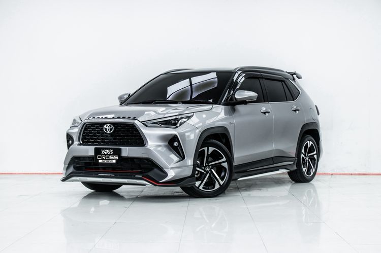 รถ Toyota Yaris Cross 1.5 HEV Premium Luxury สี เทา