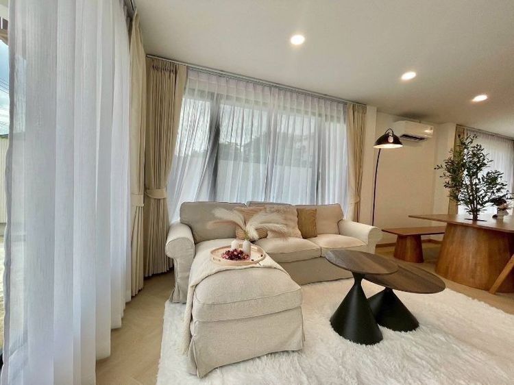 ตกแต่งครบ ใช่ 🏡 For Sale | ขายบ้านเดี่ยวสวยมาก 2 ชั้น รีโนเวทใหม่ทั้งหลัง | Fully Renovated 2-Storey Single House ซอยพัฒนาการ 69 | Pattanakarn 69 รูปที่ 2