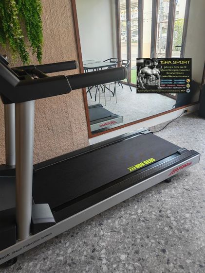ช่างเปลี่ยนสายพานลู่วิ่งไฟฟ้า​Life​fitness​U.S.A. ช่างซ่อมลู่วิ่งไฟฟ้า​รัตนาธิเบศร์18​ นนทบุรี​ ซ่อมได้ทุกรุ่น​ ทุกยี่ห้อ​ ทุกอาการบริการถึงบ้านท่านทั่วไทย รูปที่ 18
