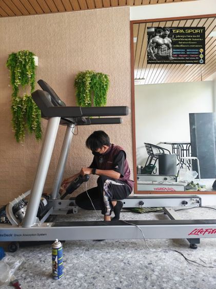 ช่างเปลี่ยนสายพานลู่วิ่งไฟฟ้า​Life​fitness​U.S.A. ช่างซ่อมลู่วิ่งไฟฟ้า​รัตนาธิเบศร์18​ นนทบุรี​ ซ่อมได้ทุกรุ่น​ ทุกยี่ห้อ​ ทุกอาการบริการถึงบ้านท่านทั่วไทย รูปที่ 13