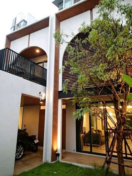 Beautiful Townhome /Home Office, Sukhumvit 63 , Ekkamai 12 for rent ทาวน์เฮ้าส์ให้เช่า 2 ชั้น สุขุมวิท 63  Ekamai 12 สวยมาก (ภาษาไทยด้านล่าง)