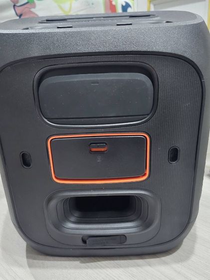ขายลำโพงJBL PARTY BOXENCORE2พร้อม ไมค์ 2 ตัว รูปที่ 3