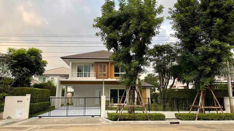 ขายบ้านเดี่ยว 2 ชั้น โครงการมัณฑนา เลค วัชรพล