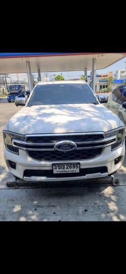 รถ Ford Everest 2.0 Bi-Turbo Titanium+ สี ขาว
