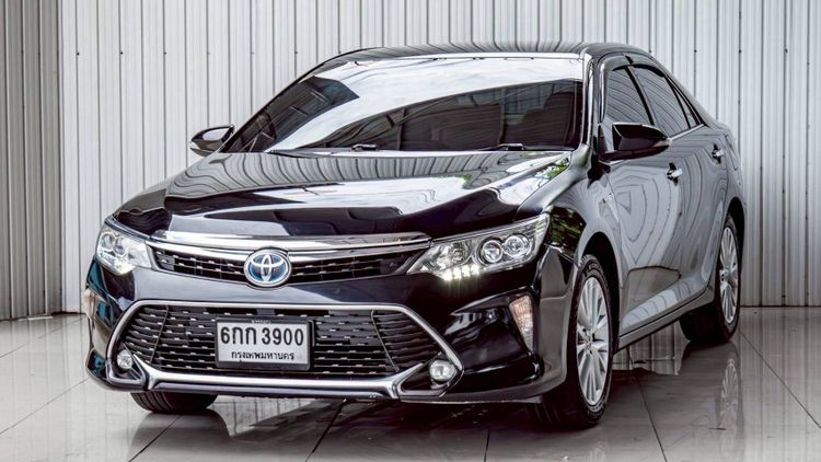 Toyota Camry 2017 2.5 HV Sedan ปลั๊กอินไฮบริด (PHEV) ไม่ติดแก๊ส เกียร์อัตโนมัติ ดำ รูปที่ 2
