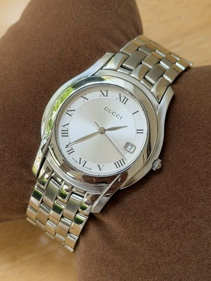 เงิน GUCCI 5500M Watch Quartz Women's Silver Dial Date Swiss Made Vintage