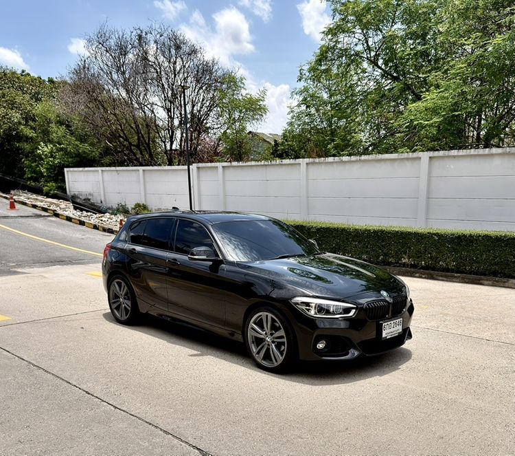 BMW Series 1 2017 118i Sedan เบนซิน ไม่ติดแก๊ส เกียร์อัตโนมัติ ดำ