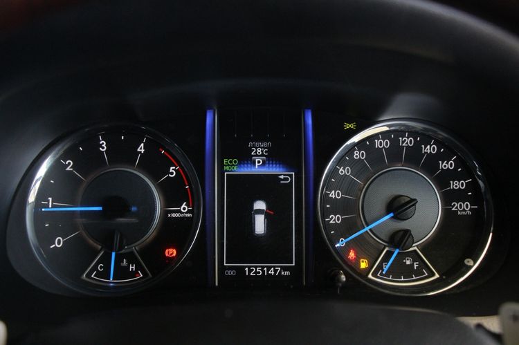 Toyota Fortuner 2018 2.4 V Utility-car ดีเซล ไม่ติดแก๊ส เกียร์อัตโนมัติ ดำ รูปที่ 4
