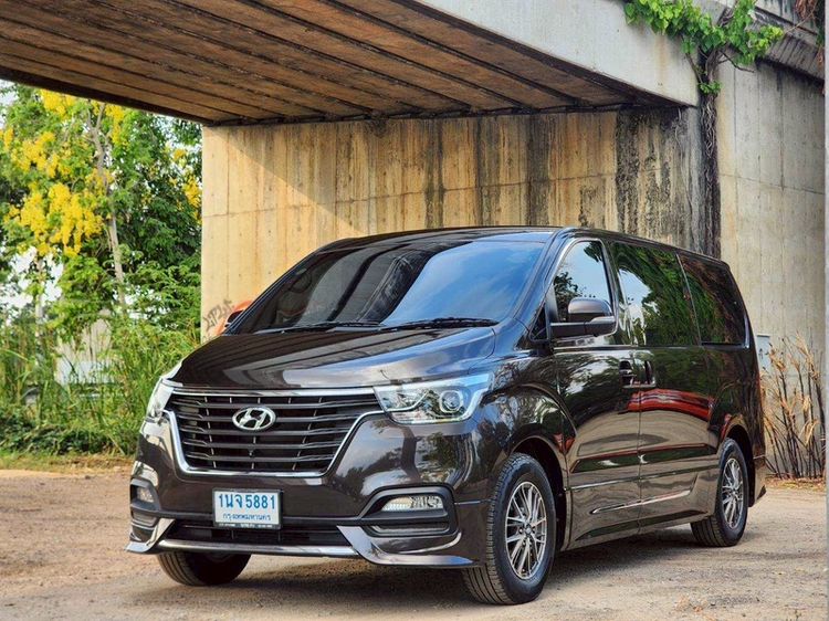 Hyundai H-1 2015 2.5 Elite NS Van ดีเซล ไม่ติดแก๊ส เกียร์อัตโนมัติ น้ำตาล รูปที่ 3