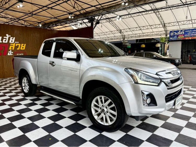 รถ Isuzu D-MAX 1.9 Hi-Lander L สี เทา